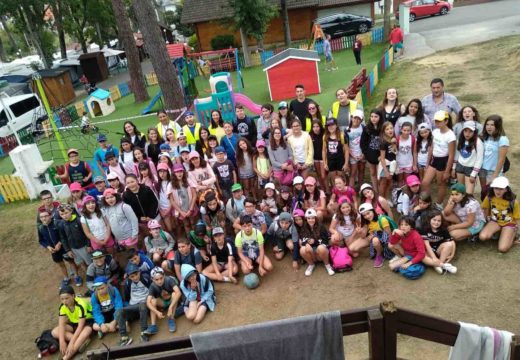 Conclúe o campamento de verán infantil no que participaron 80 nenas e nenos dos municipios de Boqueixón e Vedra